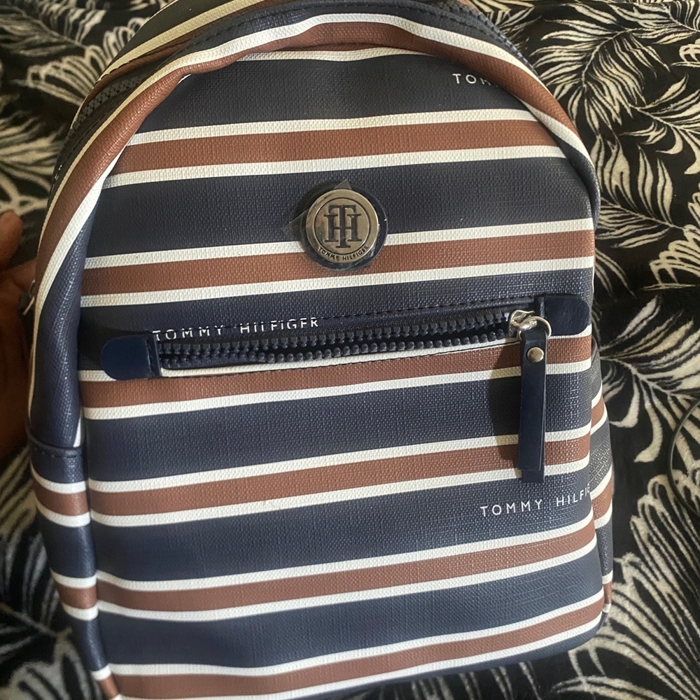 Tommy hilfiger backpack